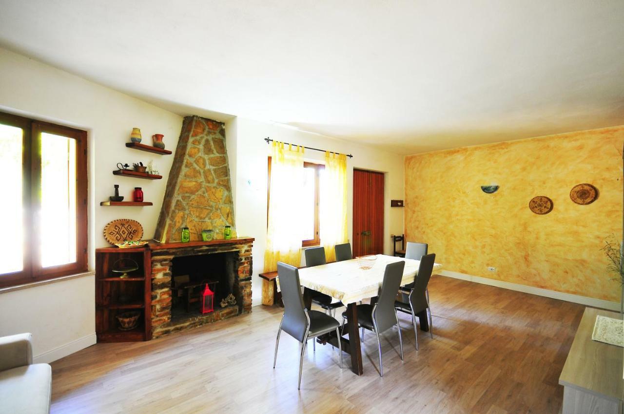 Willa Residenza I Melograni Porto Ottiolu Zewnętrze zdjęcie