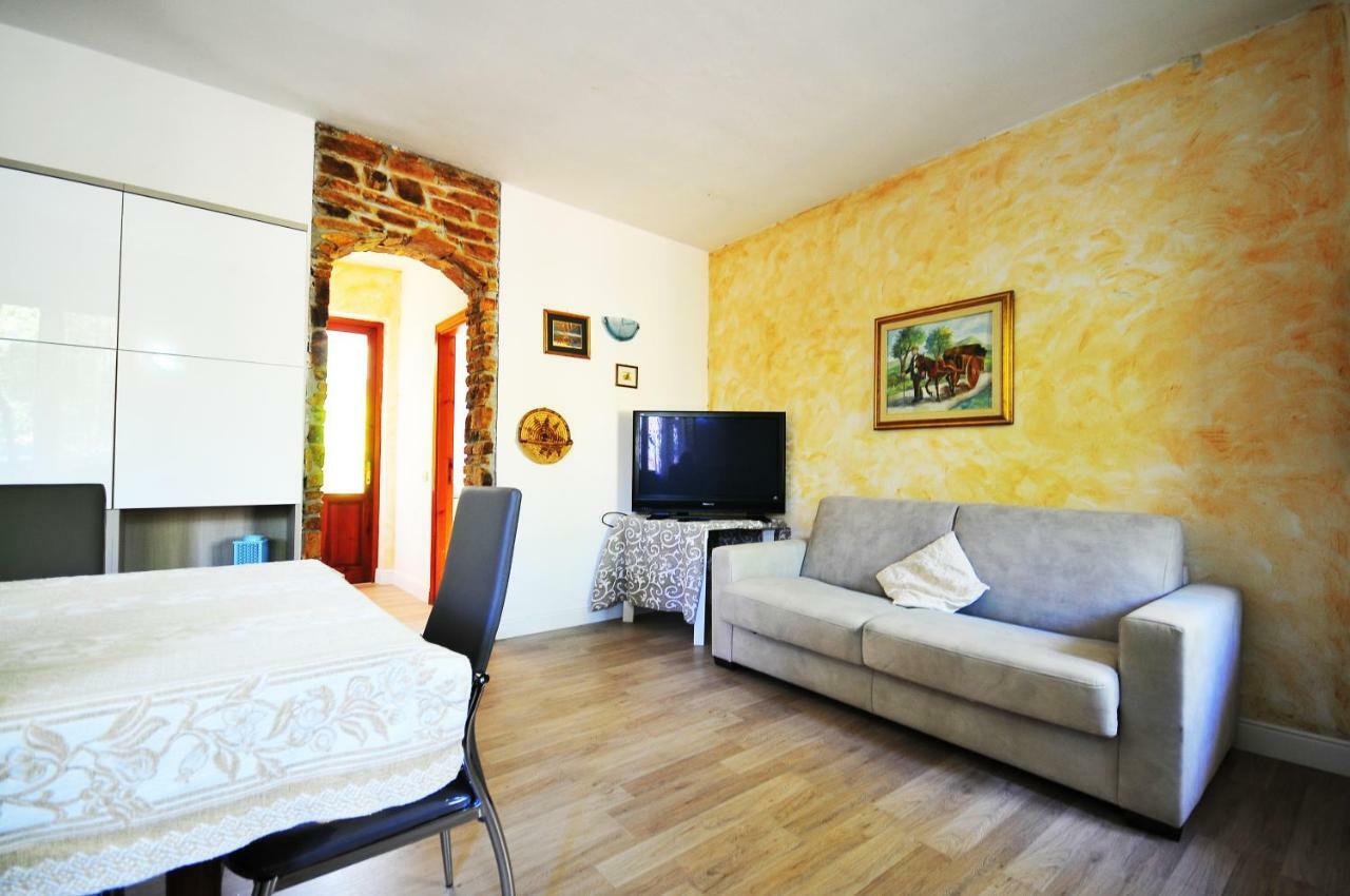 Willa Residenza I Melograni Porto Ottiolu Zewnętrze zdjęcie
